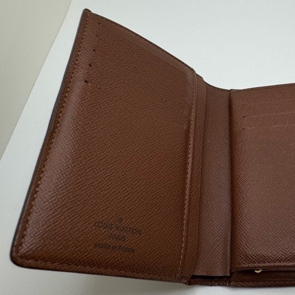 Authentic Louis Vuitton French Wallet Monogram Canvas - Picture 6 of 6
